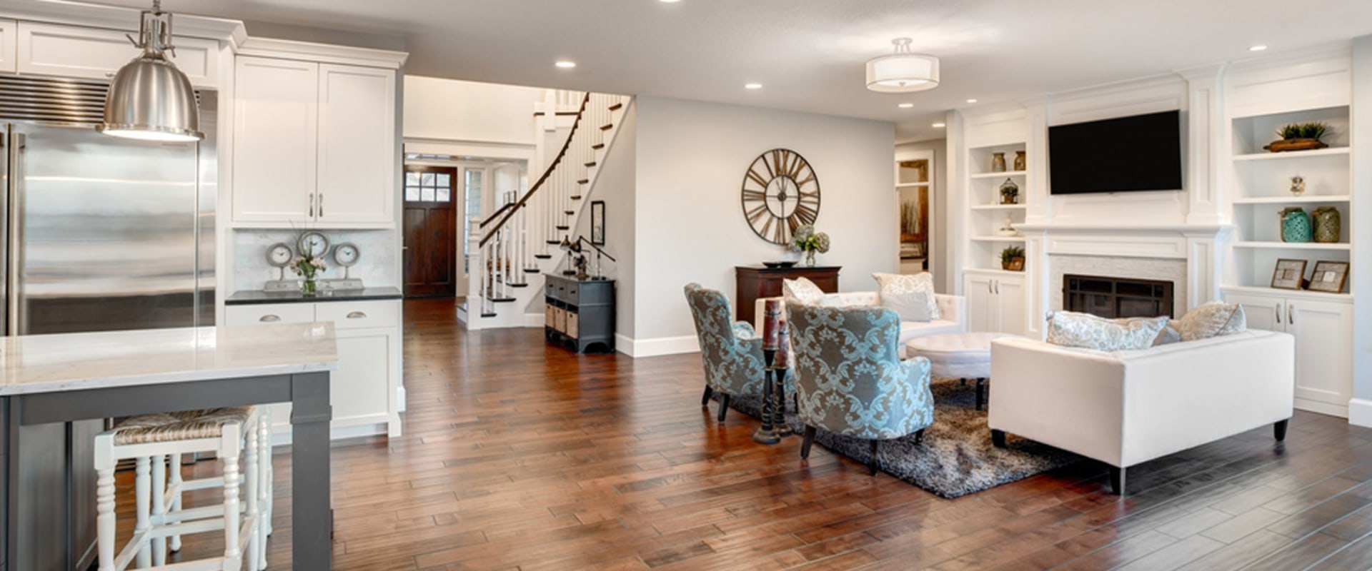 How much does it cost to install 2000 square feet of hardwood floors?