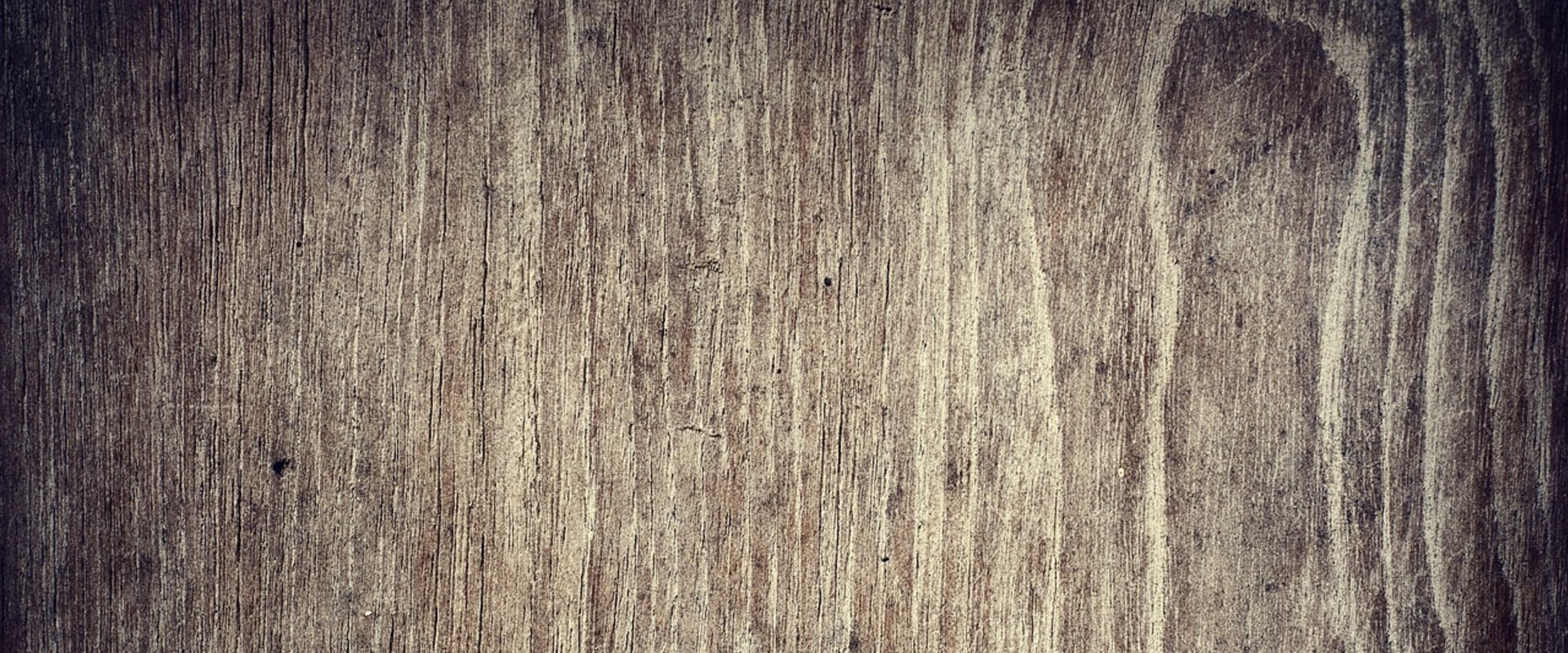 Discover Pet Friendly Town Houses with Hardwood Flooring